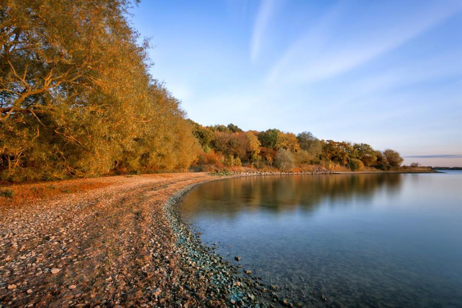 Grafham Water Lodge Экстерьер фото
